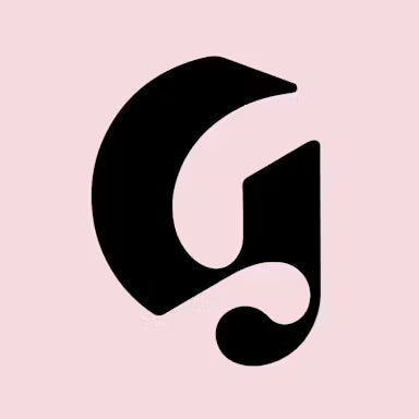 Logo oficial de glossier - Maquillaje original disponible en El Salvador en The Good Girl