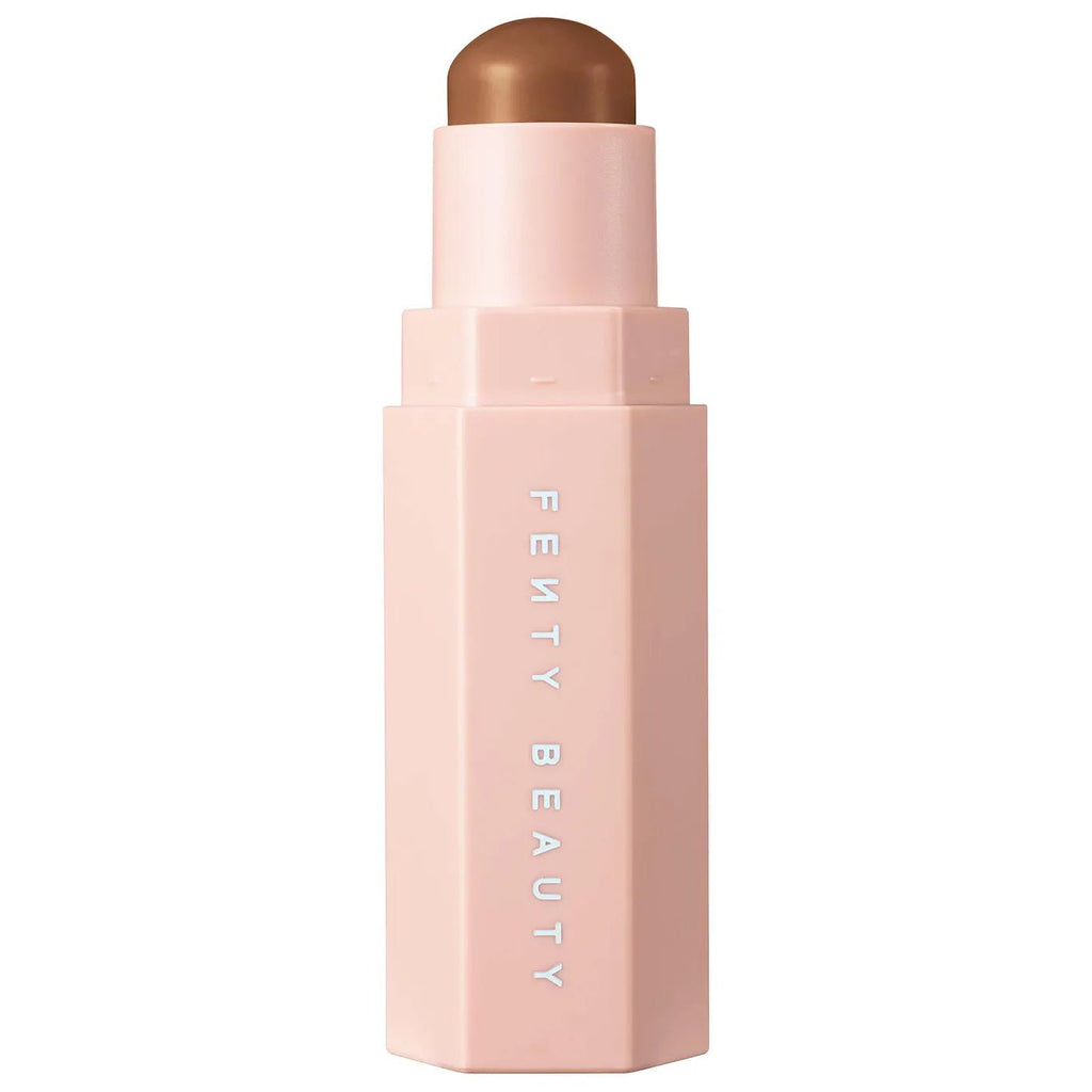 Imagen de Match Stix Matte Contour Skinstick original de Fenty Beauty, maquillaje tipo Contour, disponible en The Good Girl El Salvador